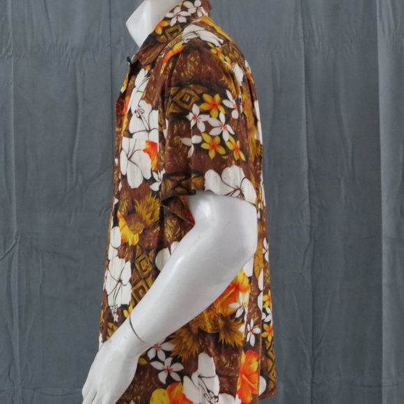 Vintage Hawaiian Shirt - Flowers on Brown by Royal Hawaiian - Men's Large - Picture 7 of 10